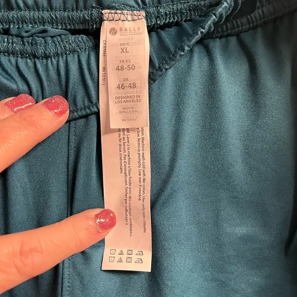 BALLY Total Fitness dry wik athletic shorts - Picture 4 of 6